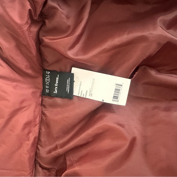 New Urban Outfitters Burgundy Lightweight puffer Jacket - Picture 13 of 14